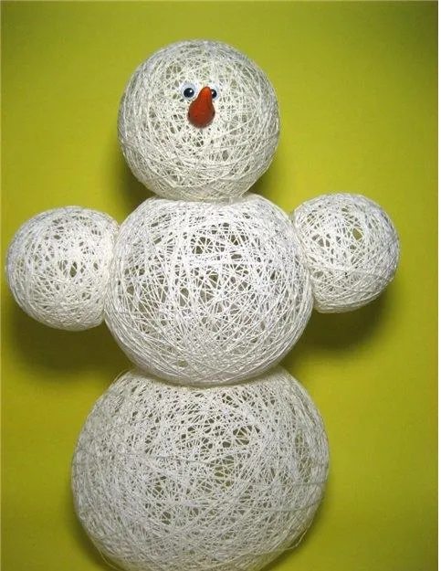 Como hacer un muñeco de nieve grande ~ Solountip.com