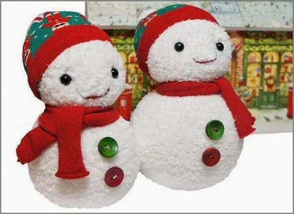 Cómo hacer muñecos de nieve con calcetines o medias ~ lodijoella Cómo hacer muñecos de nieve con calcetines o medias ~ lodijoella
