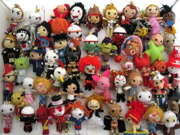 Muñecos de vudú o hilo paso a paso: llaveros originales. descubre ... Muñecos de vudú o hilo paso a paso: llaveros originales. descubre ...