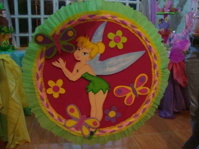 MuyAmeno.com: Piñatas Tinkerbell, parte 3