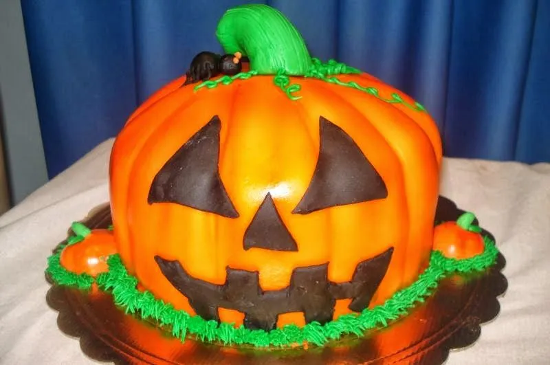 MuyAmeno.com: Tortas de Halloween con Calabazas, parte 1