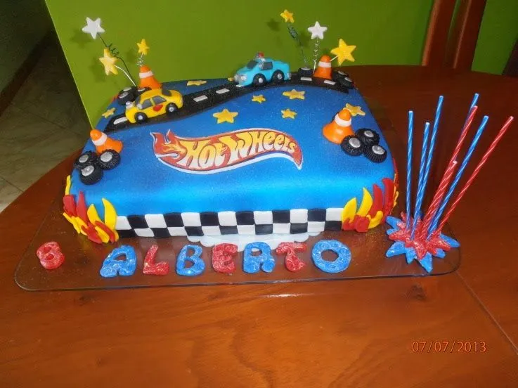 MuyAmeno.com: Tortas Hot Wheels, parte 2