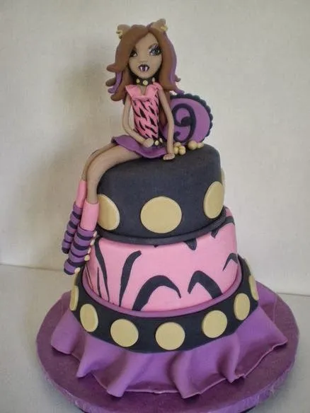 MuyAmeno.com: Tortas Monster High, Clawdeen Wolf, parte 2