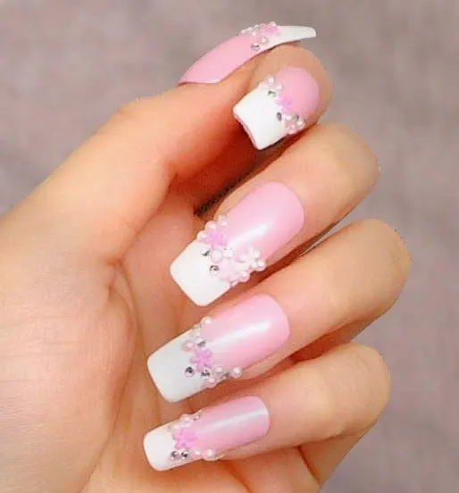 MuyAmeno.com: Uñas con Piedras, parte 2