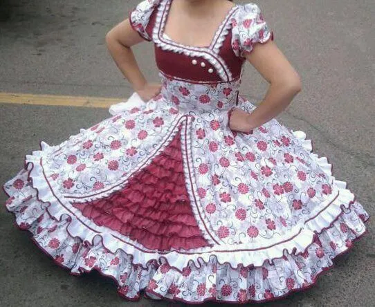 Nathalie manosalva on Twitter: "Vestidos de huasa busca me en ... Nathalie manosalva on Twitter: "Vestidos de huasa busca me en ...
