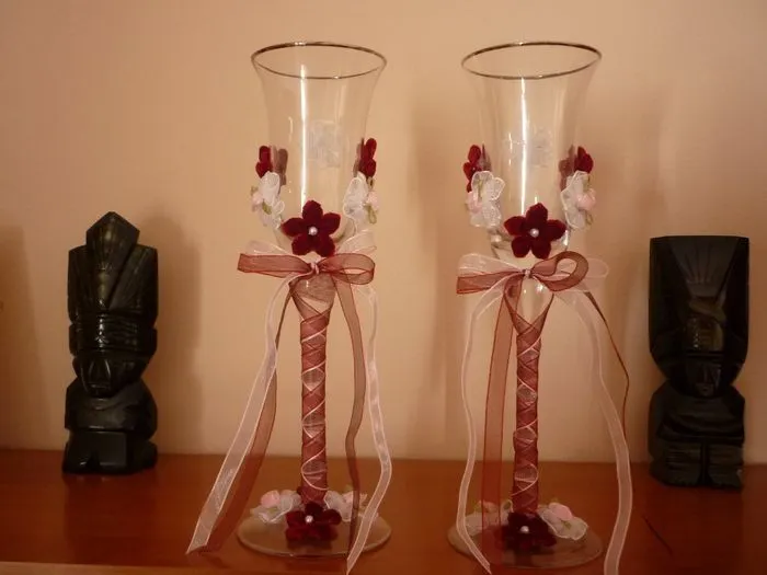 Necesito ideas para decorar las copas de brindis - Manualidades ... Necesito ideas para decorar las copas de brindis - Manualidades ...