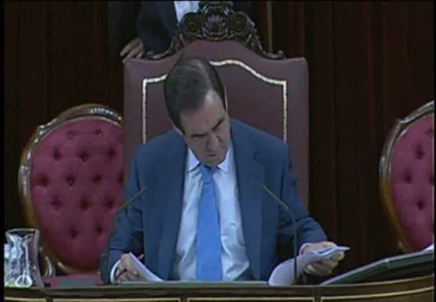 NEGRO SOBRE BLANCO: Bono “está hasta los huevos” y se siente “