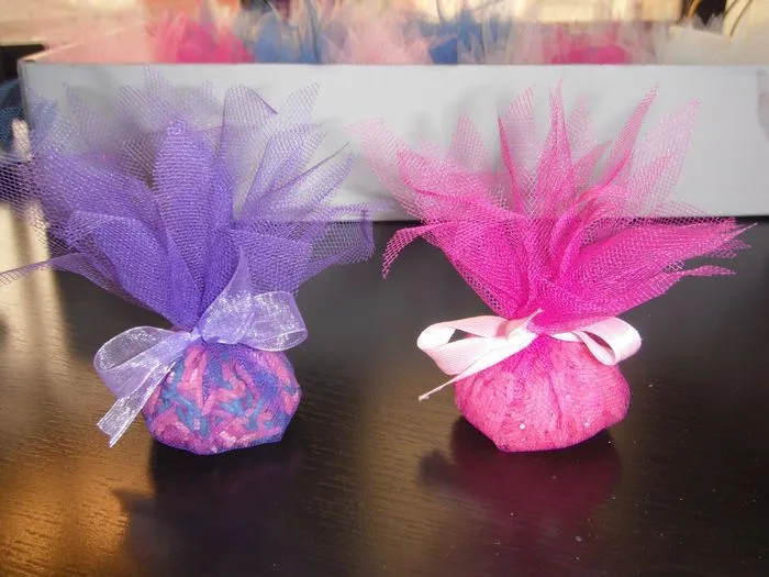 Nenúfares de tul con arroz de colores. - Manualidades - Foro Bodas.net Nenúfares de tul con arroz de colores. - Manualidades - Foro Bodas.net