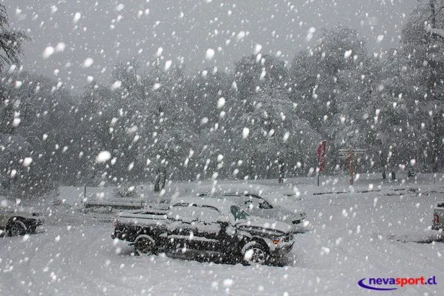 Nevando a Full en Nevados de Chillán - Nevasport.cl el portal de ... Nevando a Full en Nevados de Chillán - Nevasport.cl el portal de ...