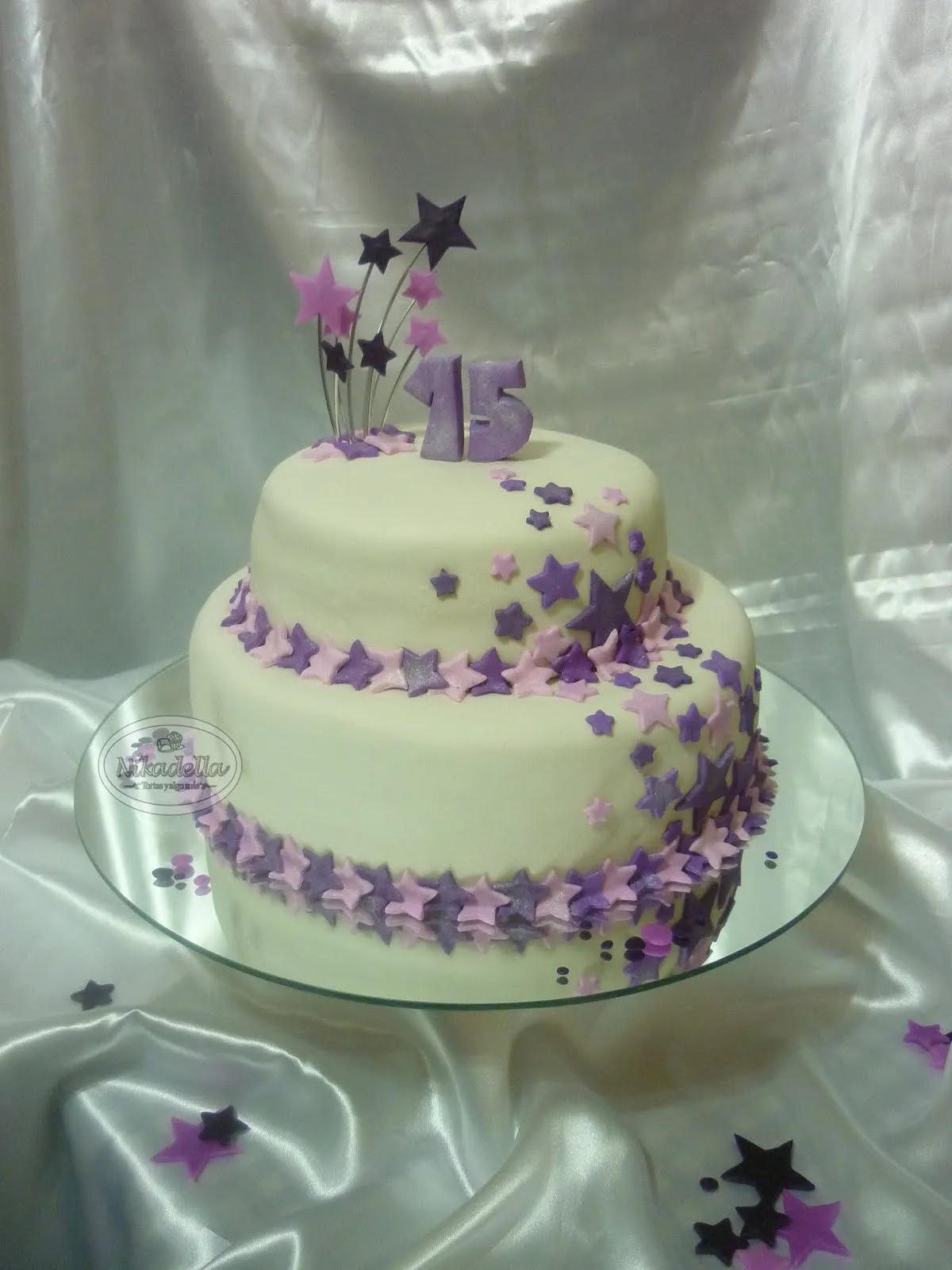 Nikadella: Torta 15 Años Estrellas