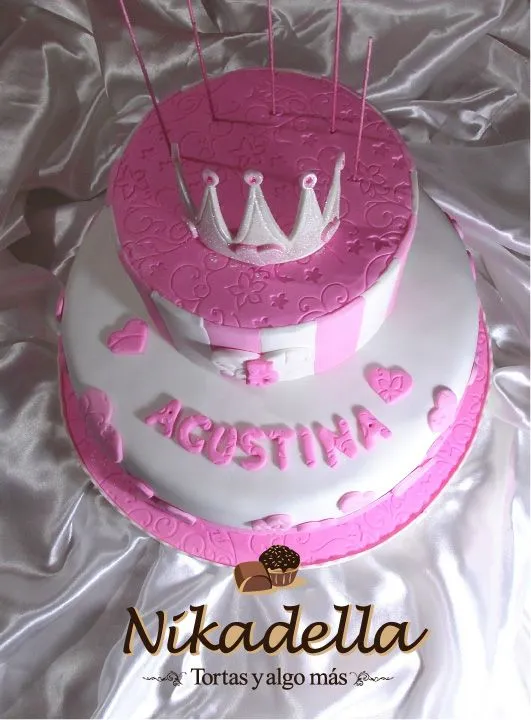 Nikadella: Torta Corona de Princesa 5 años Agustina Nikadella: Torta Corona de Princesa 5 años Agustina