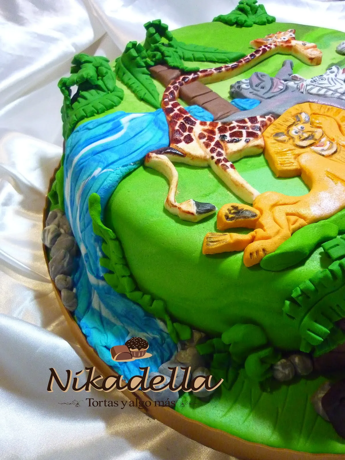 Nikadella: Torta Madagascar 1º añito Bautista