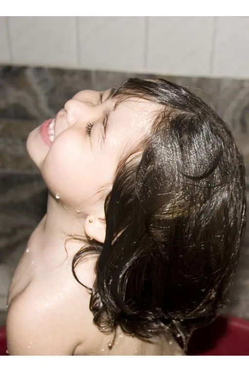 niña bañandose gertrudis Leiva von Bovet - Artelista.com niña bañandose gertrudis Leiva von Bovet - Artelista.com