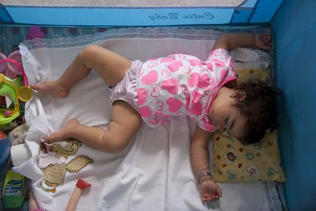 Niña durmiendo. La sobrinita descansa un ratico. Vega de Palma, en ...