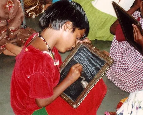 niña escribiendo | Flickr - Photo Sharing!