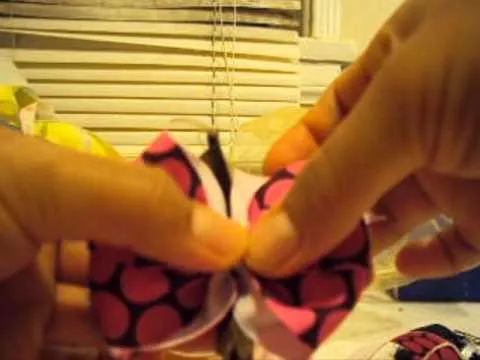 Artes y Manualidades:Como hacer Moños de liston para niñas (bebes ... Artes y Manualidades:Como hacer Moños de liston para niñas (bebes ...