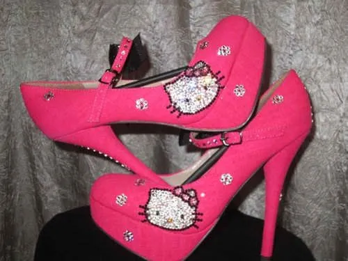 NIÑAS: MODA, MAQUILLAJE Y PEINADOS: ZAPATOS HELLO KITTY - TACONES ...