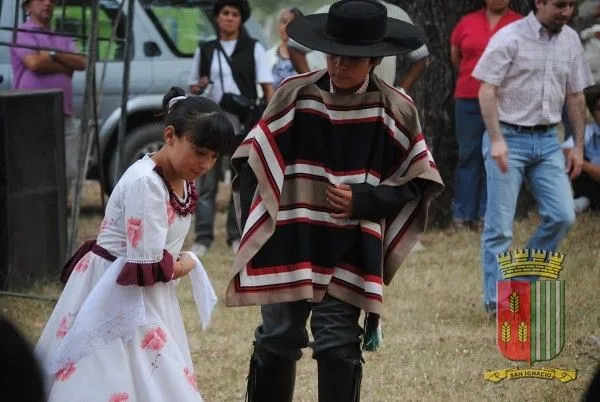 Niños bailando cueca | Flickr - Photo Sharing!