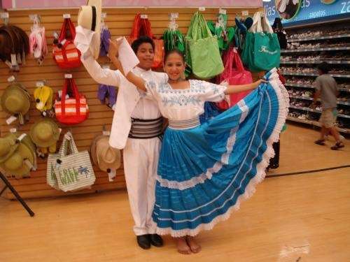 Niños bailando marinera norteña - Imagui