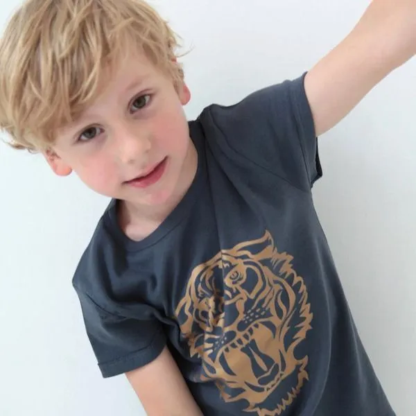 Camisetas, vestidos y buzos para niños con bonitos estampados ... Camisetas, vestidos y buzos para niños con bonitos estampados ...