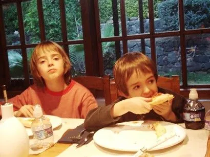 los niños cenando | Flickr - Photo Sharing! los niños cenando | Flickr - Photo Sharing!