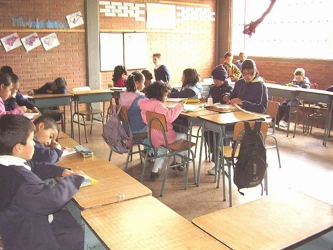 Niños Estudiando