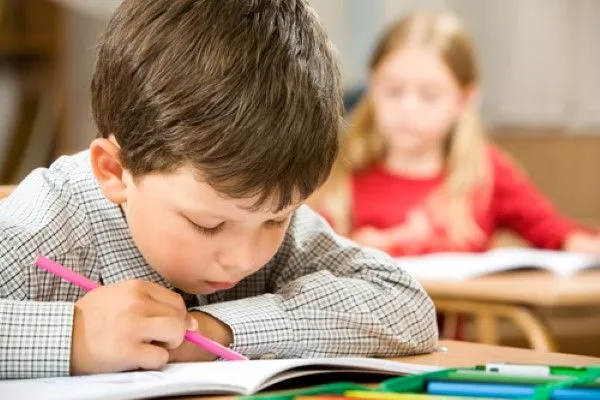 niños-estudiando - Orientación Andújar - Recursos Educativos niños-estudiando - Orientación Andújar - Recursos Educativos