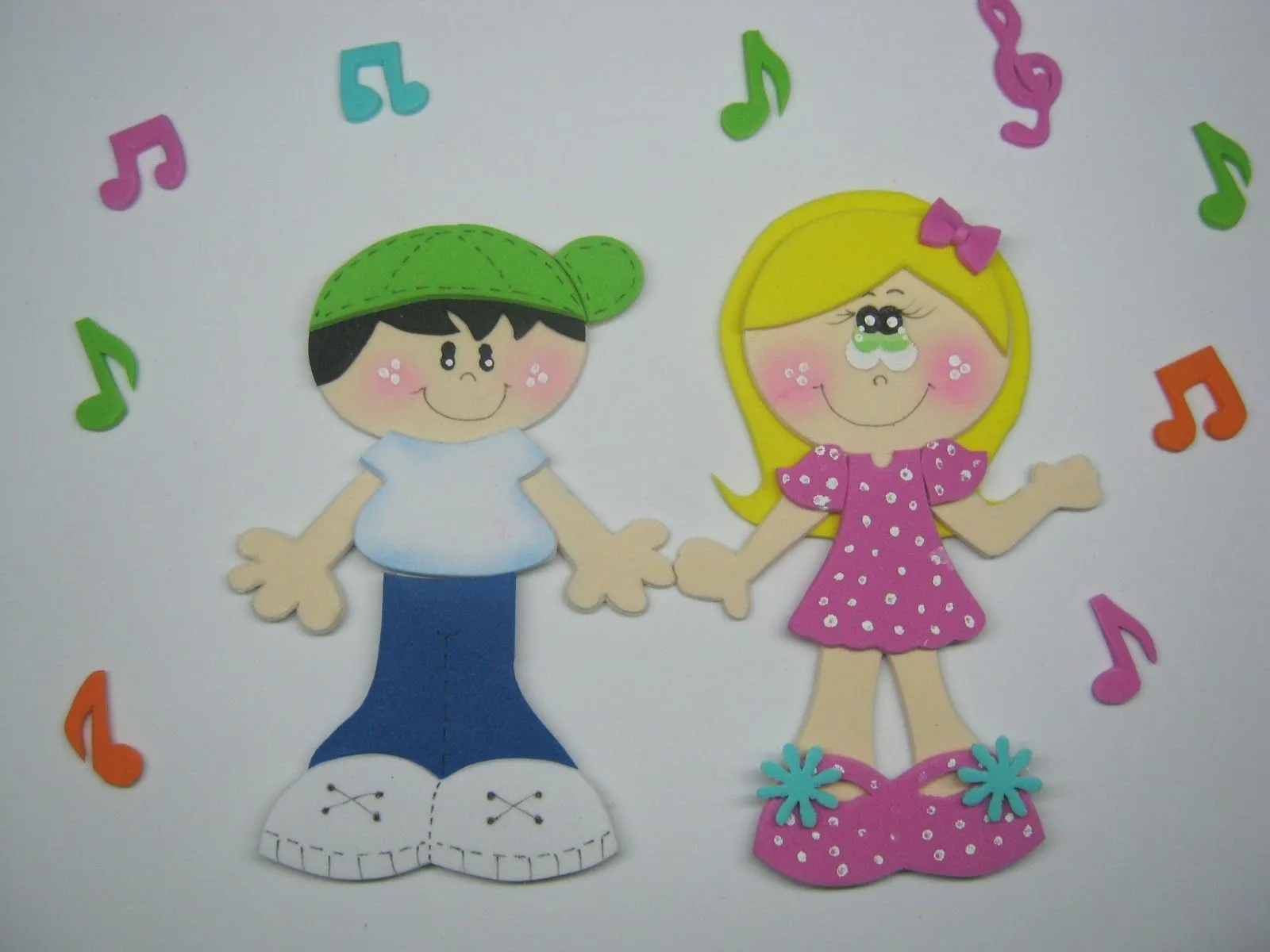 Niños en foami moldes - Imagui
