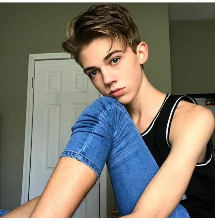 Niños guapos de 12
