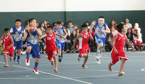 Niños indígenas ganaron torneo de básquetbol jugando descalzos ... Niños indígenas ganaron torneo de básquetbol jugando descalzos ...