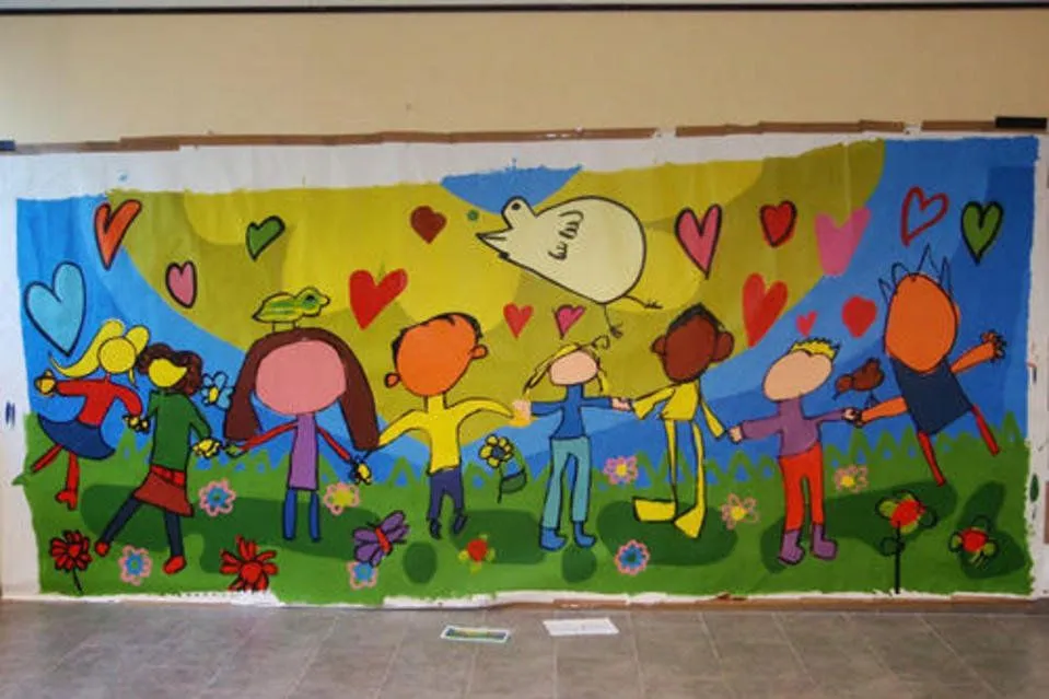 Niños y jóvenes de Manresa pintan un mural por la paz para Japón Niños y jóvenes de Manresa pintan un mural por la paz para Japón