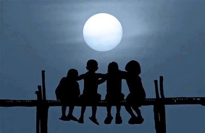 niños observando la luna | Alegría,juegos,divercion | Pinterest ... niños observando la luna | Alegría,juegos,divercion | Pinterest ...