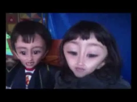 niños peleando por cantar Jhostin y Ariana - YouTube niños peleando por cantar Jhostin y Ariana - YouTube