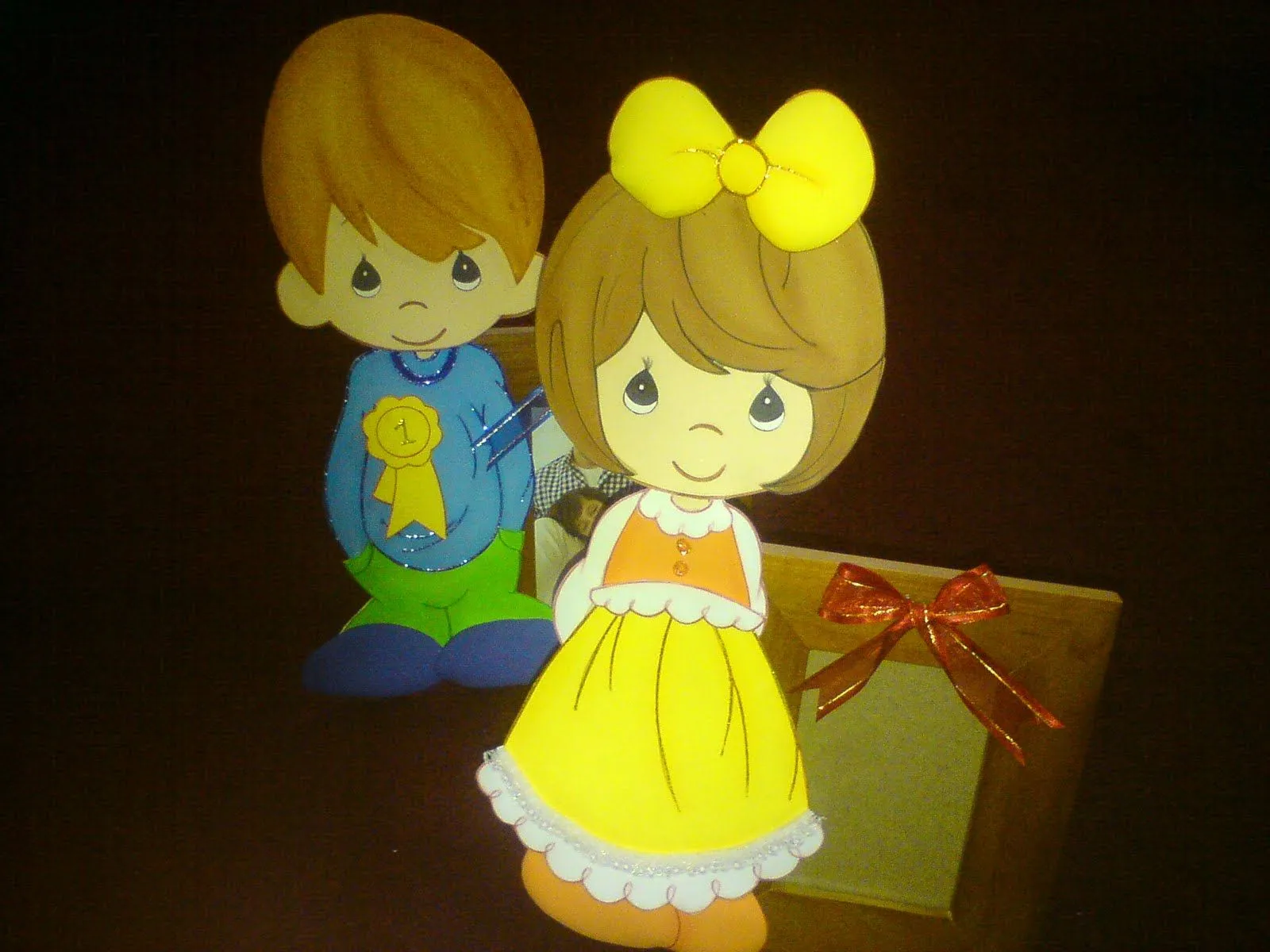 NIÑOS DE PRECIOUS MOMENTS EN FOAMY - Imagui