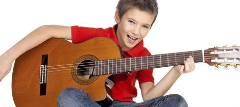 Instrumentos musicales para niños. La guitarra