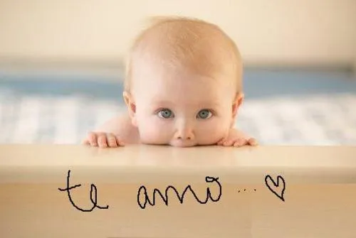 Imagenes de bebé dando besos - Imagui
