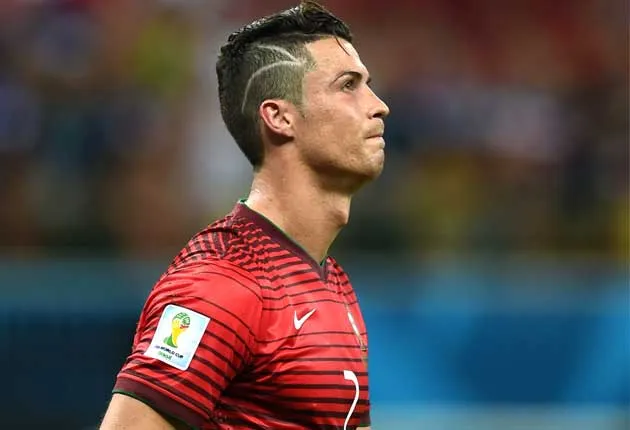 Cristiano ronaldo corte de pelo con rayas - Imagui Cristiano ronaldo corte de pelo con rayas - Imagui