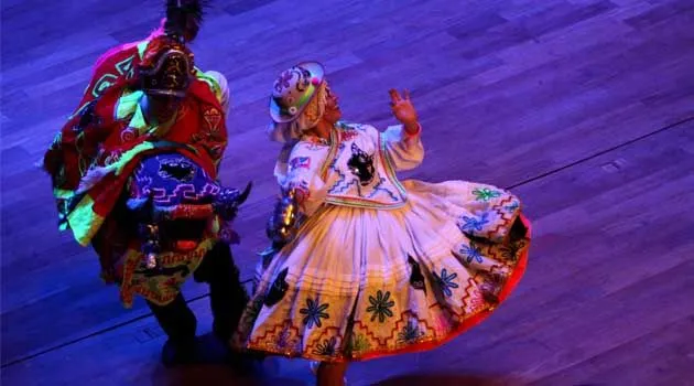 Noticia: Retablo: una obra que reúne danzas de la costa, sierra y ... Noticia: Retablo: una obra que reúne danzas de la costa, sierra y ...