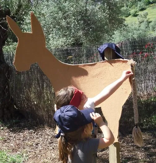 novedades en la granja: "ponle la cola al burro" novedades en la granja: "ponle la cola al burro"