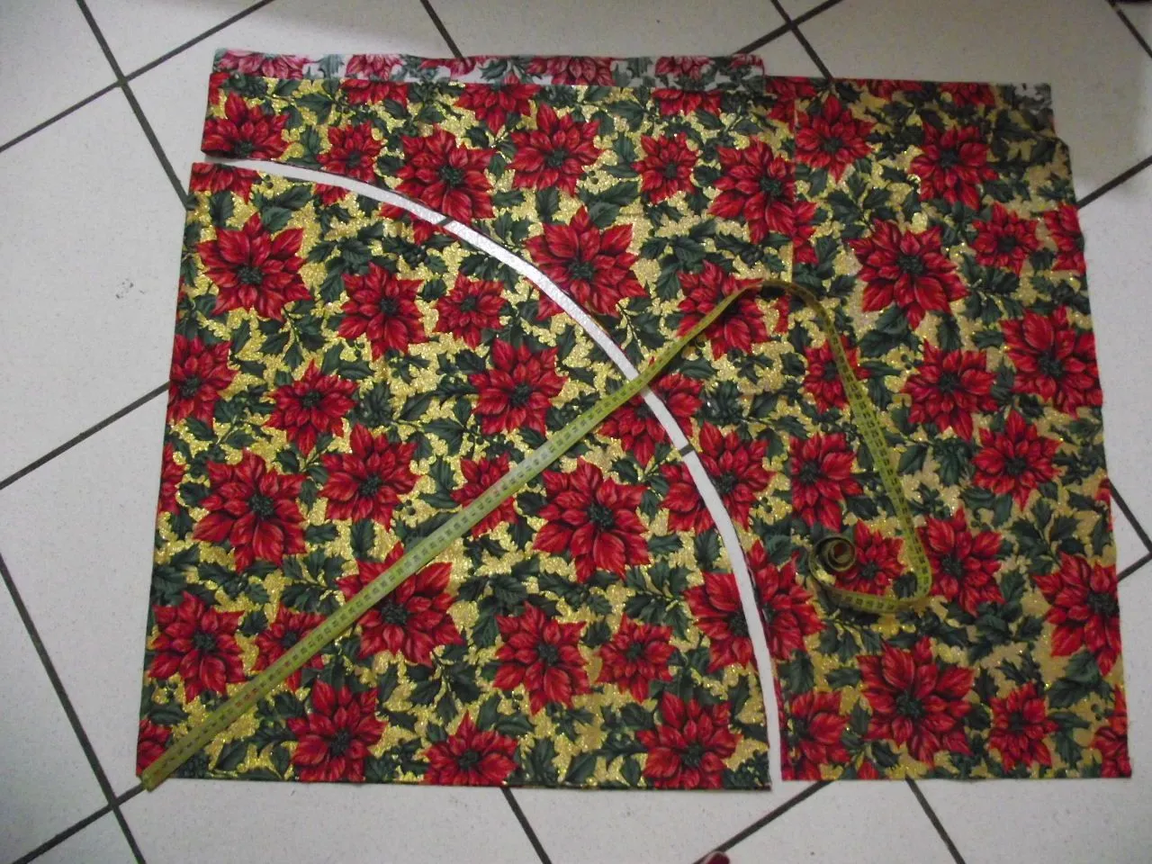 Novedades Paola: Mantel Redondo Navideño