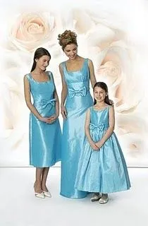 Novias y más: Vestidos para damas de honor 2011 Veromia
