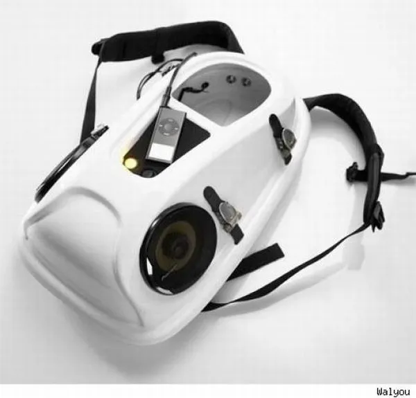 NUBE AMOTINADA: 10 mochilas frikis para hacer llevadera la vuelta ... NUBE AMOTINADA: 10 mochilas frikis para hacer llevadera la vuelta ...