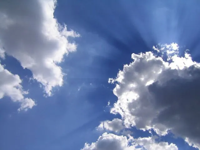 En las nubes | La nodriza de las hadas y el rey carmesí
