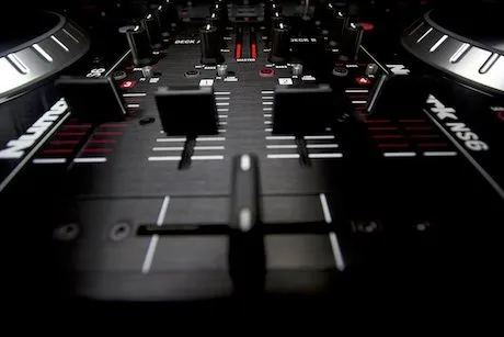 Numark NS6 Review | DJWORX