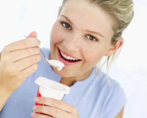 Nutrición: 'Picar' entre horas, ¡una sana costumbre! Nutrición: 'Picar' entre horas, ¡una sana costumbre!