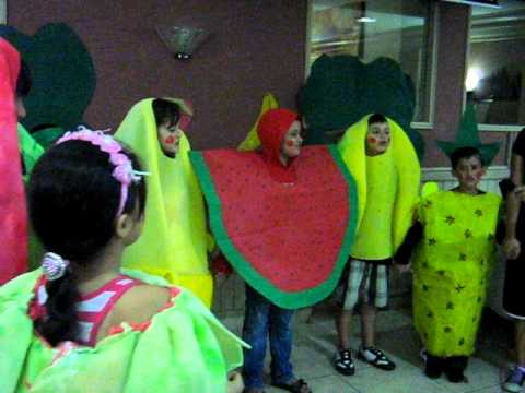 Obra de teatro "Ensalada de frutas" - YouTube Obra de teatro "Ensalada de frutas" - YouTube