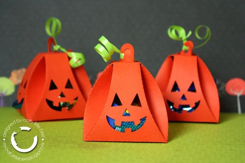 octubre 2013 - Crafty Little Bee