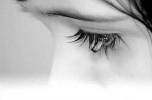 Ojos de mujer llorando por amor - Imagui