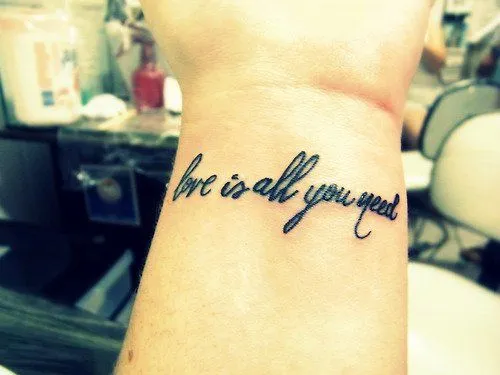 Only Tattoo: Tu tatuaje, eres tú.