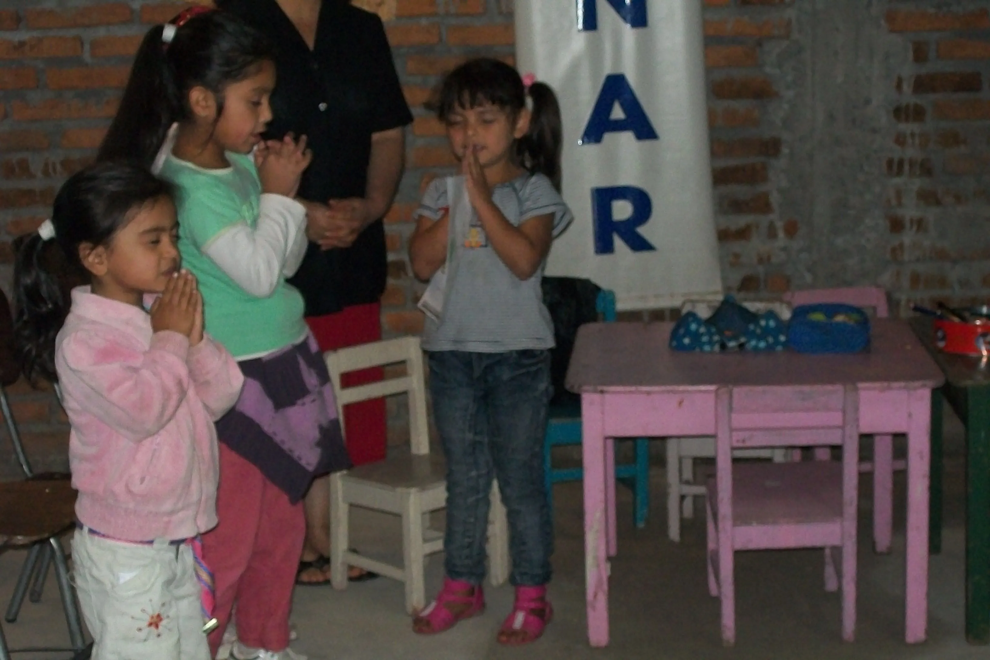 orando niños « Encuentro con Dios, un sueño de Dios orando niños « Encuentro con Dios, un sueño de Dios